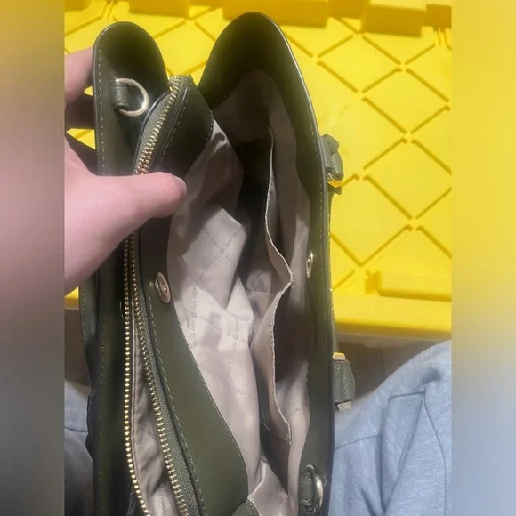 Michael Kors Purse with Wallet - Picture 7 of 10